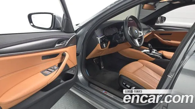 BMW 5 серии 2022 thumb 10