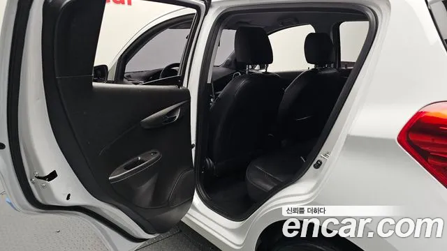 Chevrolet Spark 2019 thumb 6