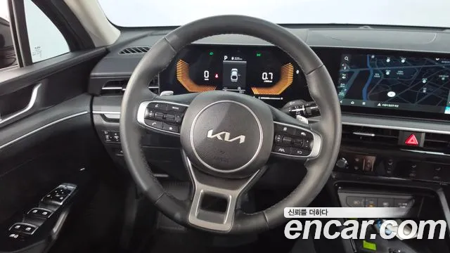 Kia K5 2025 thumb 4