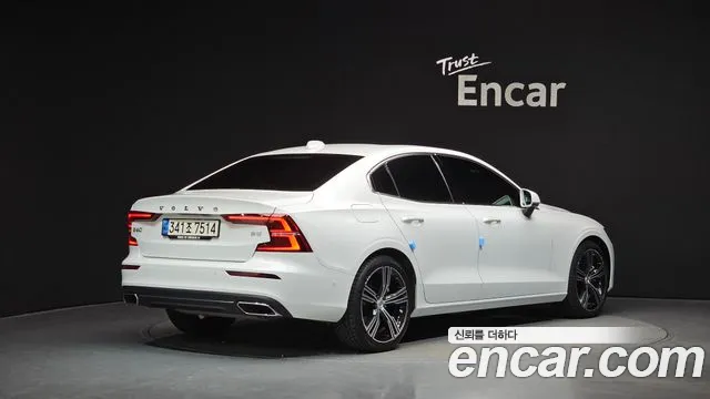 Volvo S60 2021 thumb 11