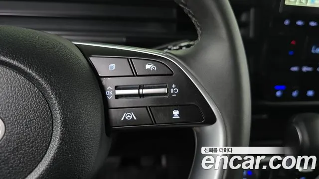 Hyundai Staria 2025 thumb 9