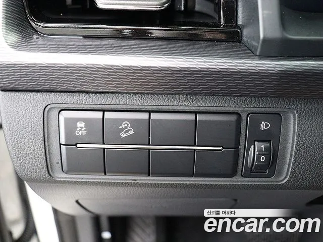 KGM Musso 2026 thumb 10