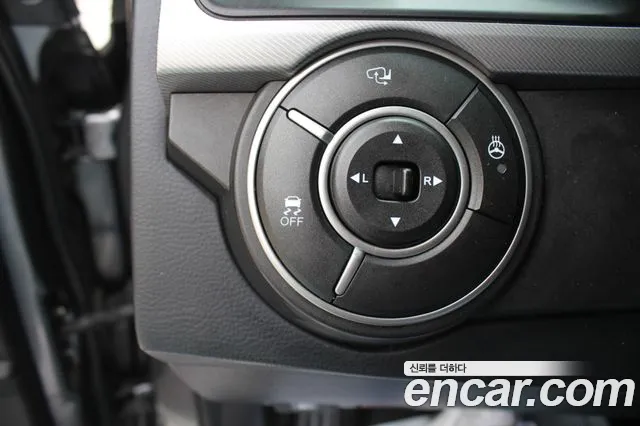 KGM KORANDO 2017 thumb 7
