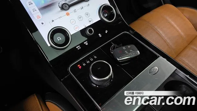 Land Rover Range Rover Velar 2019 thumb 5