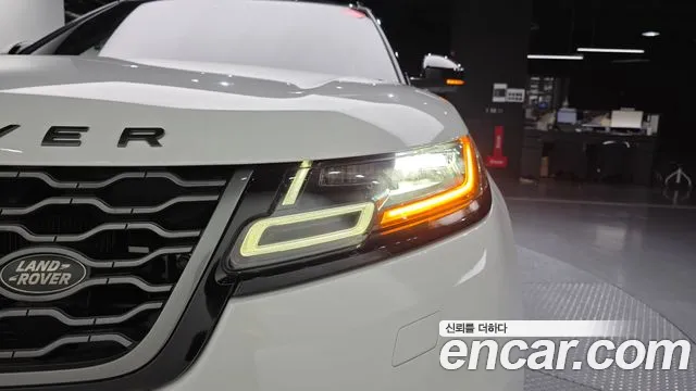 Land Rover Range Rover Velar 2019 thumb 2
