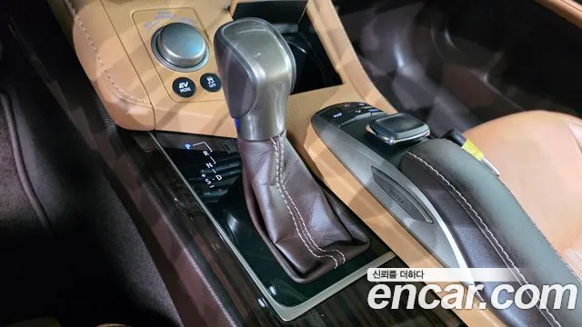 Lexus ES 300h 2018 thumb 2