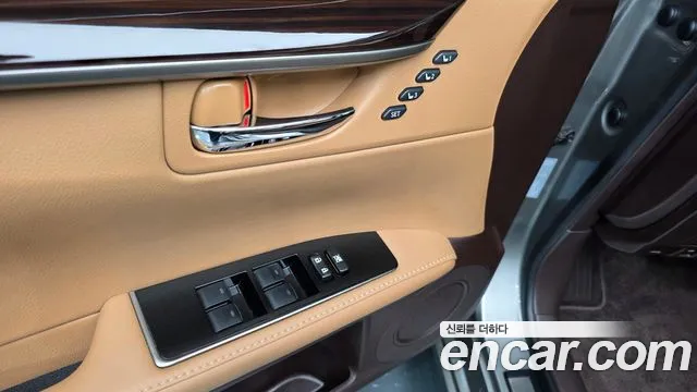 Lexus ES 300h 2018 thumb 8