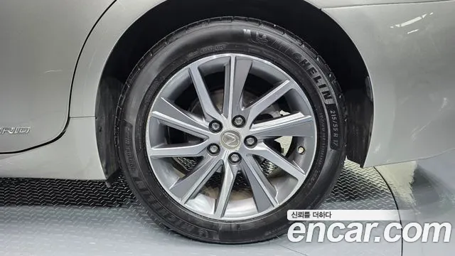 Lexus ES 300h 2018 thumb 4