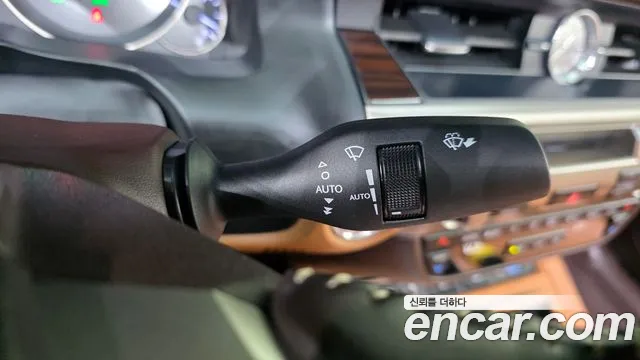 Lexus ES 300h 2018 thumb 6