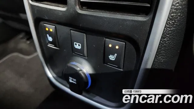 Chrysler 300C 2014 thumb 9