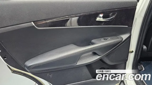 Kia Sorento 2016 thumb 9