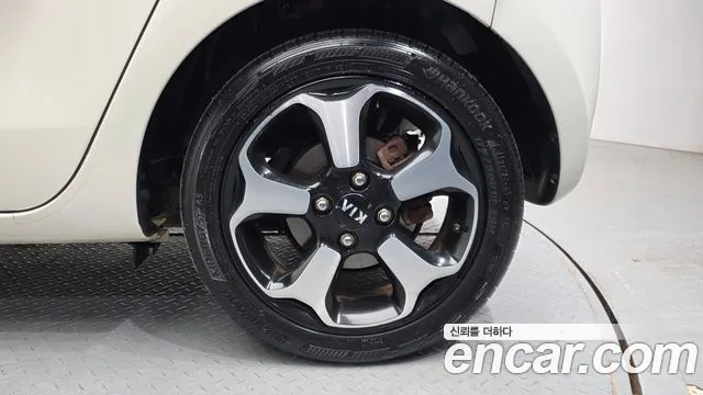 Kia Ray 2013 thumb 2