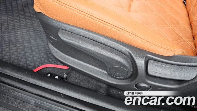 Hyundai AD 2016 thumb 2