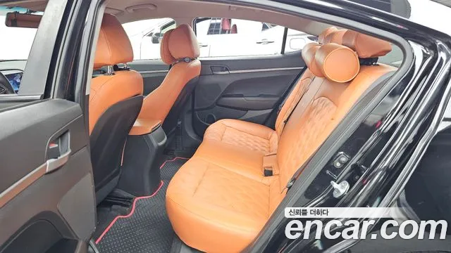 Hyundai AD 2016 thumb 7