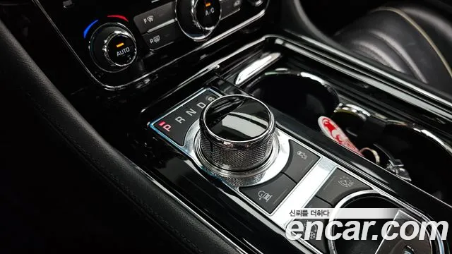 Jaguar XJ 2018 thumb 4