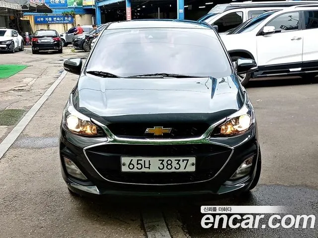 Chevrolet Spark 2018 thumb 2