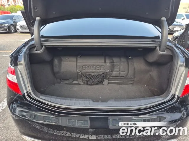 Hyundai Grandeur 2014 thumb 2