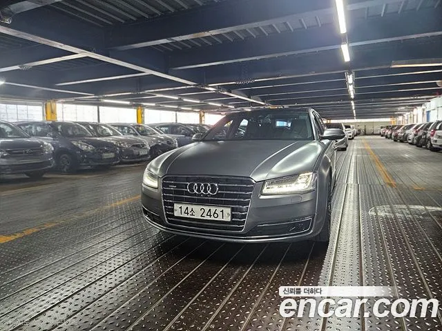 Audi A8 2014 thumb 12