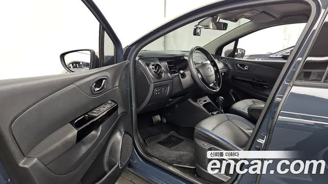 Renault Captur 2015 thumb 6