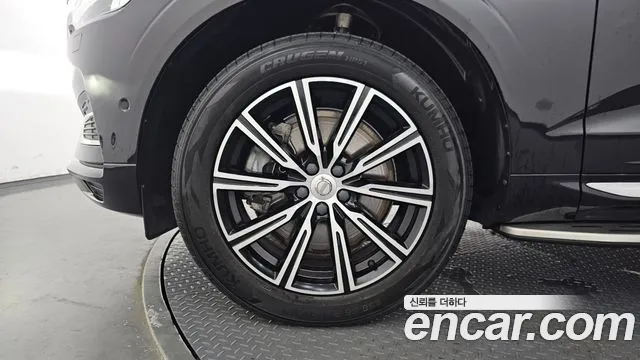 Volvo XC60 2021 thumb 5