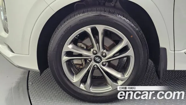 Hyundai Santa Fe 2019 thumb 9