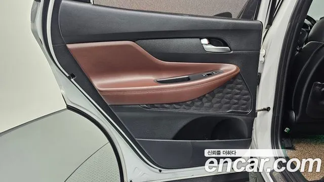 Hyundai Santa Fe 2019 thumb 10