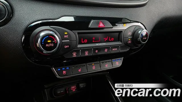 Kia Sorento 2017 thumb 7