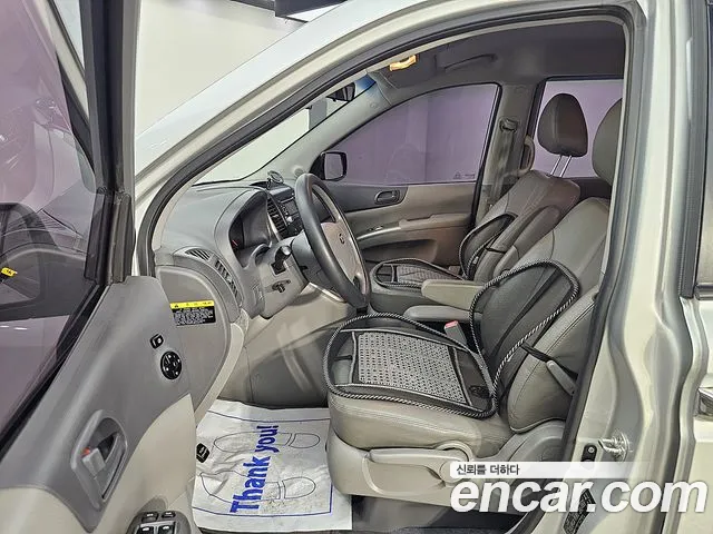 Kia Canival 2014 thumb 6