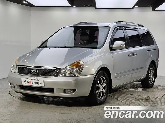 Kia Canival 2014 thumb 3