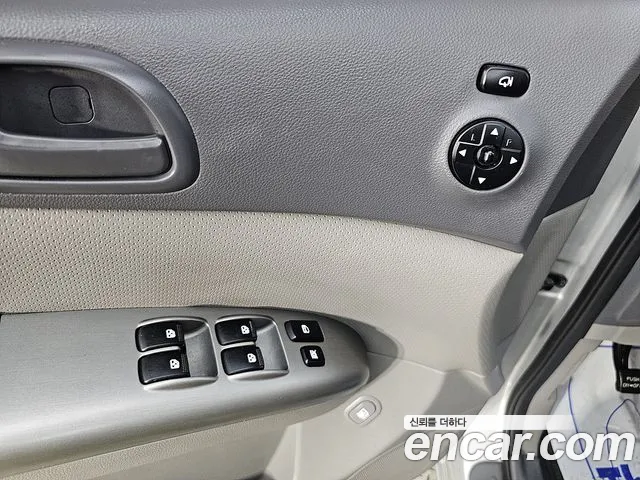 Kia Canival 2014 thumb 12