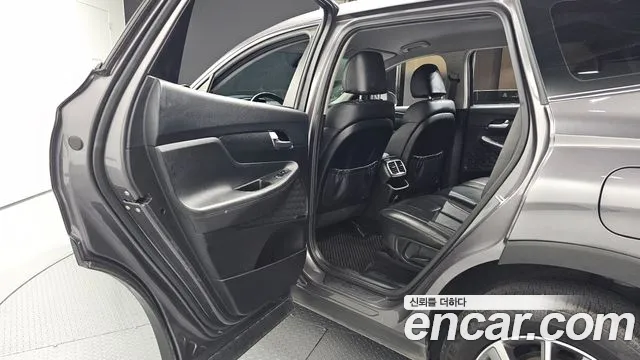Hyundai Santa Fe 2018 thumb 5