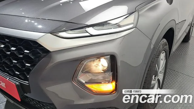 Hyundai Santa Fe 2018 thumb 9