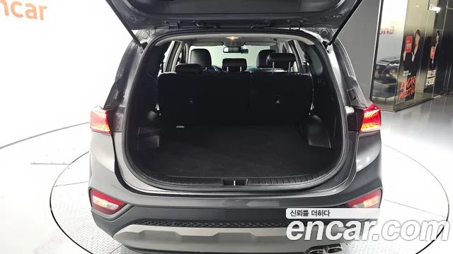 Hyundai Santa Fe 2018 thumb 7