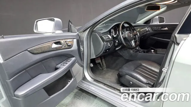 Mercedes-Benz CLS 2013 thumb 7
