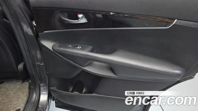 Kia Sorento 2016 thumb 4