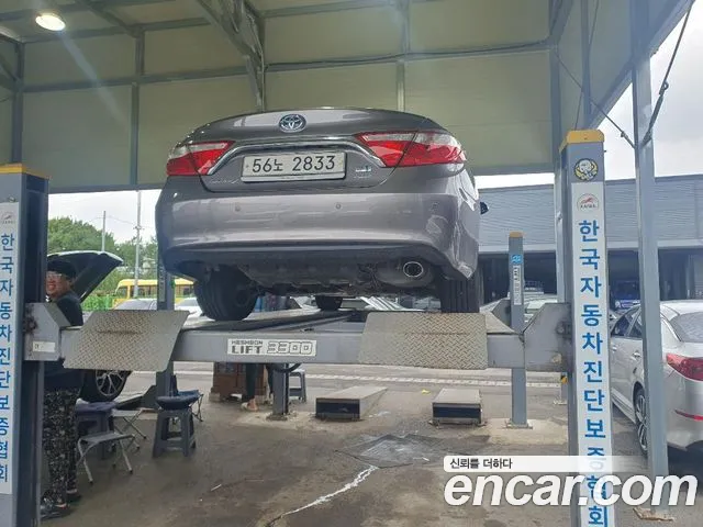 Toyota Camry 2017 thumb 3