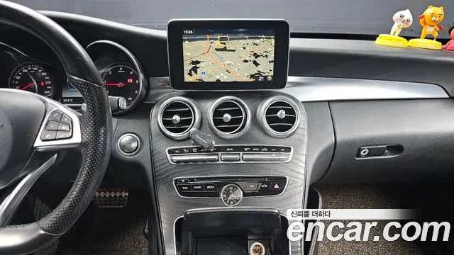 Mercedes-Benz C-Class 2017 thumb 3