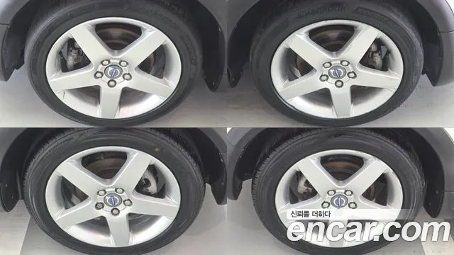 Volvo C30 2012 thumb 8
