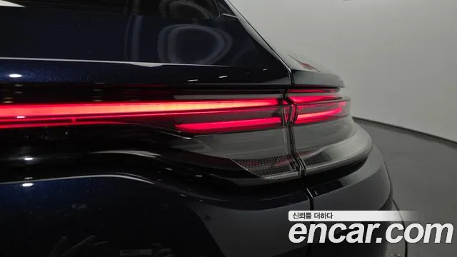 Porsche Panamera 2022 thumb 9