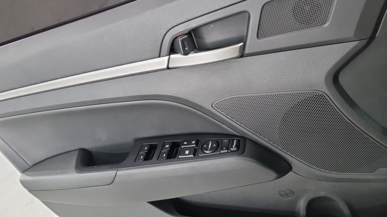 Hyundai Avante 2019 thumb 12