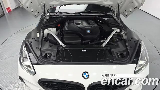 BMW Z4 2024 thumb 4