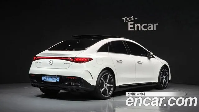 Mercedes-Benz EQE 2023 thumb 9
