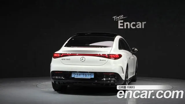 Mercedes-Benz EQE 2023 thumb 5