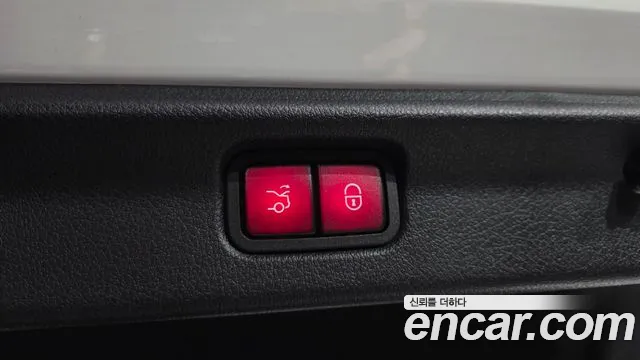 Mercedes-Benz EQE 2023 thumb 3