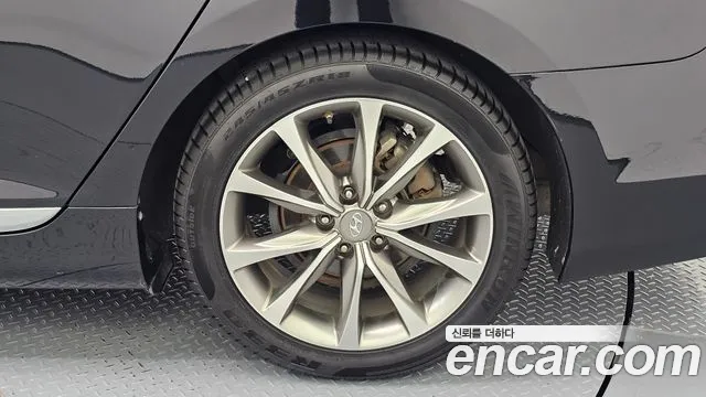 Hyundai Grandeur 2016 thumb 4