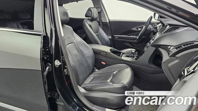 Hyundai Grandeur 2016 thumb 12