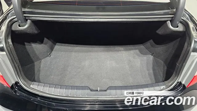 Hyundai Grandeur 2016 thumb 9