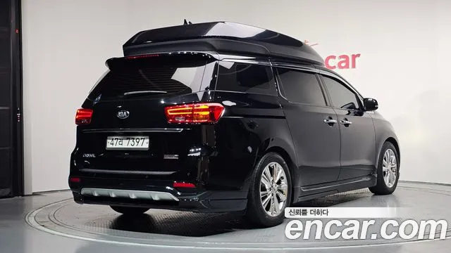Kia Carnival 2018 thumb 10