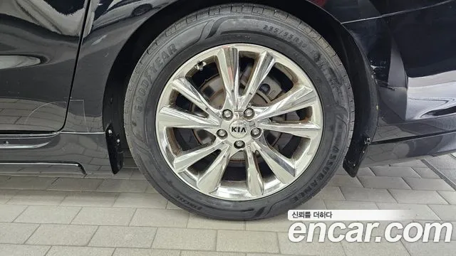 Kia Carnival 2018 thumb 9