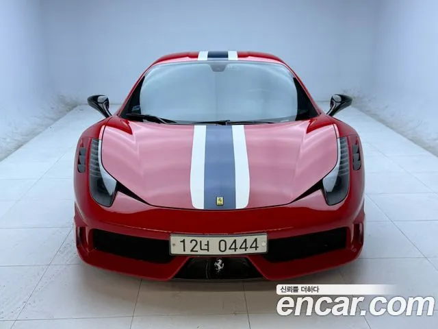 Ferrari 458 2012 thumb 10